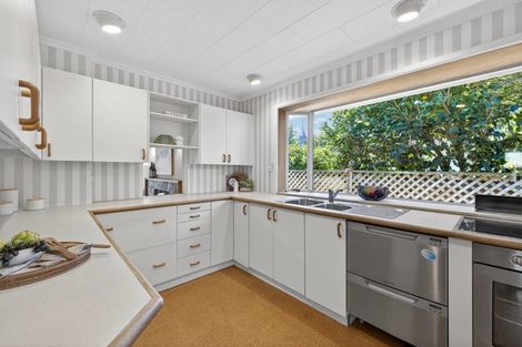Photo of property in 19 Athol Terrace, Upper Riccarton, Christchurch, 8041