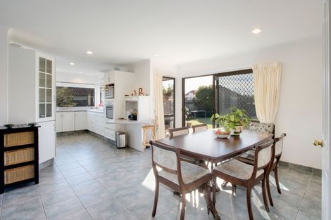 Photo of property in 205 Auckland Road, Greenmeadows, Napier, 4112