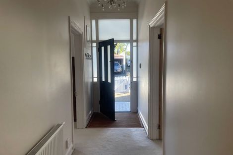 Photo of property in 35 Brownville Crescent, Maori Hill, Dunedin, 9010