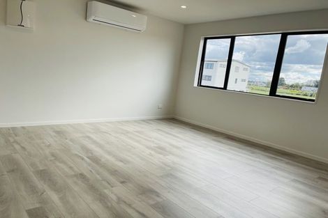 Photo of property in 17 Auranga Drive, Karaka, Papakura, 2113