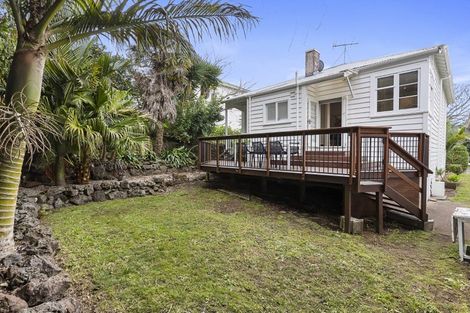 Photo of property in 14 Malvern Road, Morningside, Auckland, 1022