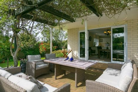 Photo of property in 7-9 Veale Road, Frankleigh Park, New Plymouth, 4310