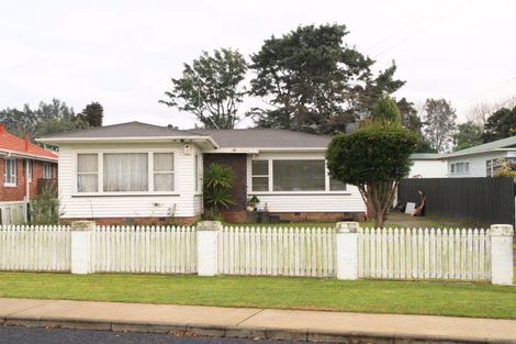 Photo of property in 43 Wedgwood Avenue, Mangere East, Auckland, 2024