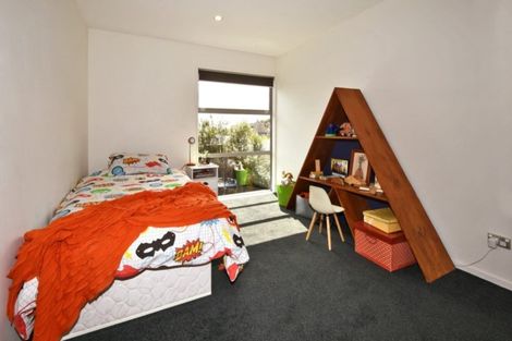 Photo of property in 3 Maurice Knowles Lane, Cashmere, Christchurch, 8022