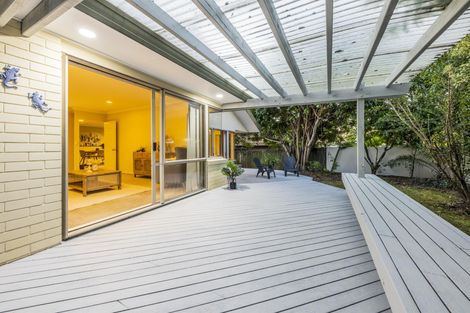 Photo of property in 6 Kilimanjaro Drive, Northpark, Auckland, 2013