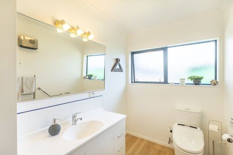 Photo of property in 29 Rifleman Lane, Paraparaumu Beach, Paraparaumu, 5032