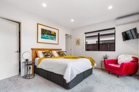 Photo of property in 29 Lumbarda Drive, Kumeu, 0810