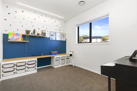 Photo of property in 89 Mawai Hakona Drive, Wallaceville, Upper Hutt, 5018