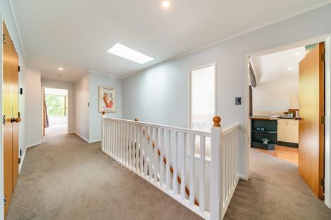 Photo of property in 14 Cullen Place, Tawa, Wellington, 5028