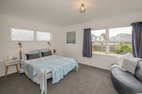Photo of property in 33 Rugby Street, Levin, 5510