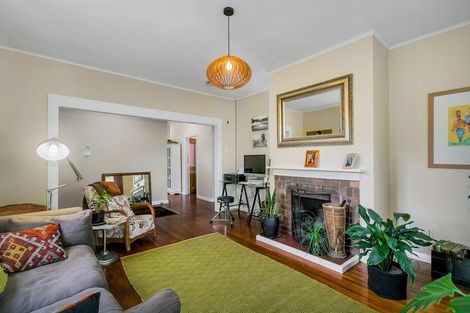 Photo of property in 53 Kiwi Road, Point Chevalier, Auckland, 1022