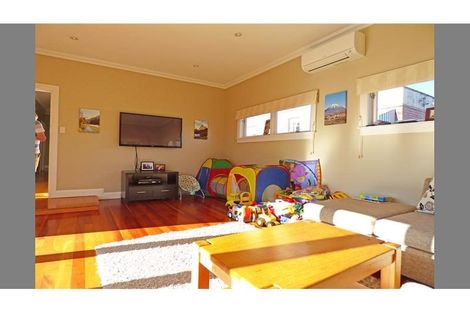 Photo of property in 30 Kitchener Road, Sandringham, Auckland, 1025