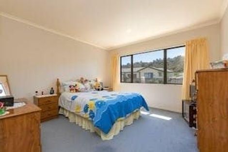 Photo of property in 132b Stokes Valley Road, Stokes Valley, Lower Hutt, 5019