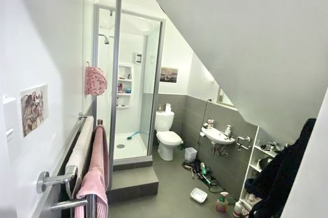 Photo of property in 36 Northland Road, Northland, Wellington, 6012