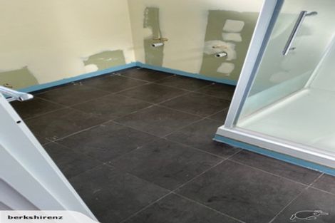 Photo of property in 73 Waimumu Road, Massey, Auckland, 0614