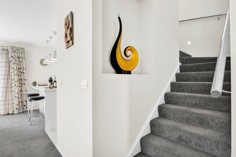 Photo of property in 55 Pendarves Street, New Plymouth, 4310