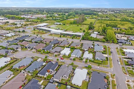 Photo of property in 5 Whitau Place, Marshland, Christchurch, 8083