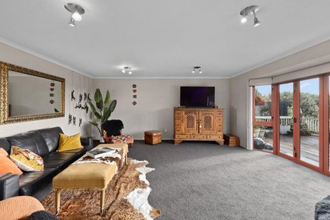 Photo of property in 25 Rogan Street, New Plymouth, 4310