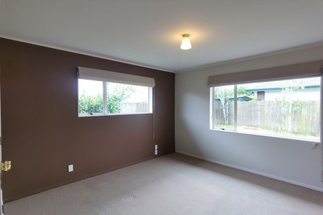 Photo of property in 1/33 Ben Nevis Place, Northpark, Auckland, 2013