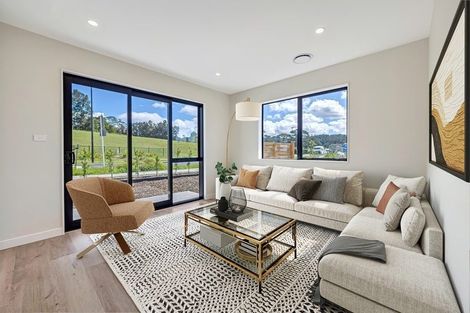 Photo of property in 13 Katote Avenue, Swanson, Auckland, 0614