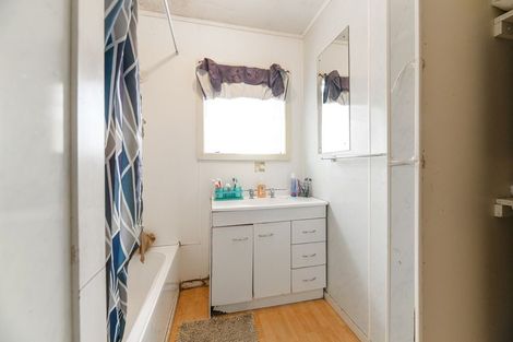 Photo of property in 12 Serrano Place, Clover Park, Auckland, 2023