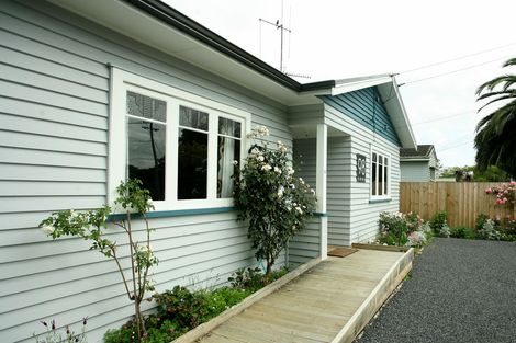 Photo of property in 98 Rifle Range Road, Dinsdale, Hamilton, 3204