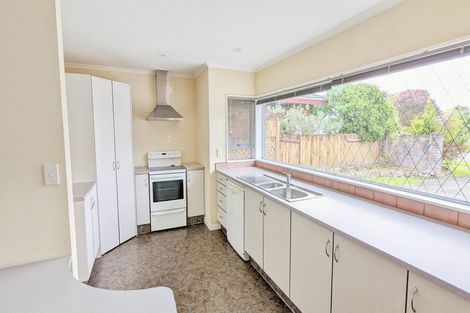 Photo of property in 4 Royal Oak Drive, Kelvin Grove, Palmerston North, 4414