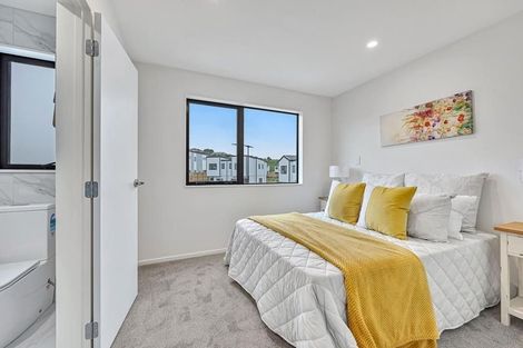 Photo of property in 16b Putiputi Way, Papakura, 2110