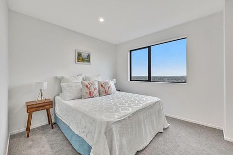 Photo of property in 16b Putiputi Way, Papakura, 2110