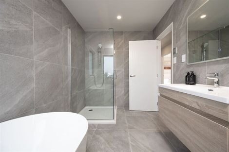 Photo of property in 14 Pohewa Road, Silverdale, 0932