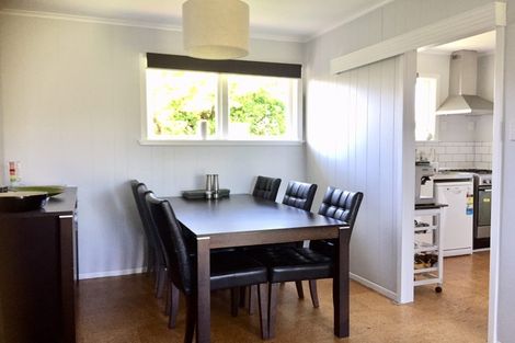 Photo of property in 49 Cotswold Crescent, Newlands, Wellington, 6037