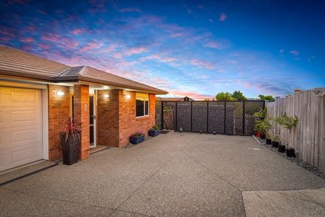 Photo of property in 8 Bayview Park Lane, Orewa, 0931