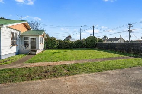 Photo of property in 223 Glover Road, Hawera, 4610