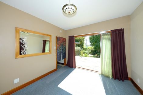 Photo of property in 166 Opawa Road, Hillsborough, Christchurch, 8022