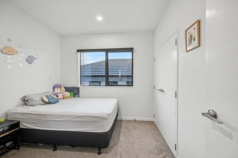 Photo of property in 113 Tiriwa Drive, Massey, Auckland, 0614