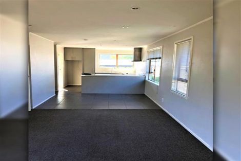 Photo of property in 7 Fiesta Drive, Half Moon Bay, Auckland, 2012