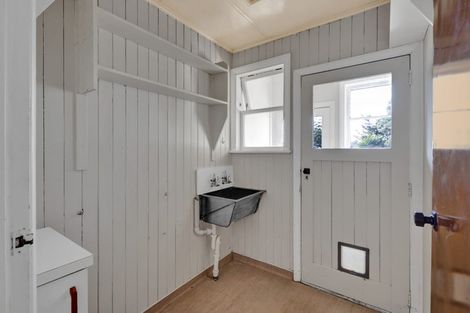 Photo of property in 117 Frankley Road, Frankleigh Park, New Plymouth, 4310