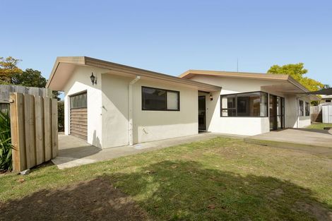 Photo of property in 56a Queen Road, Bellevue, Tauranga, 3110