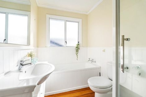 Photo of property in 228 Carrington Street, Vogeltown, New Plymouth, 4310