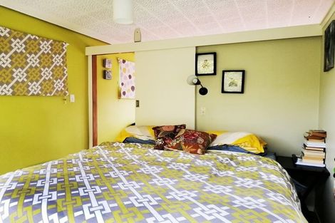 Photo of property in 1 Paramu Avenue, Birkdale, Auckland, 0626