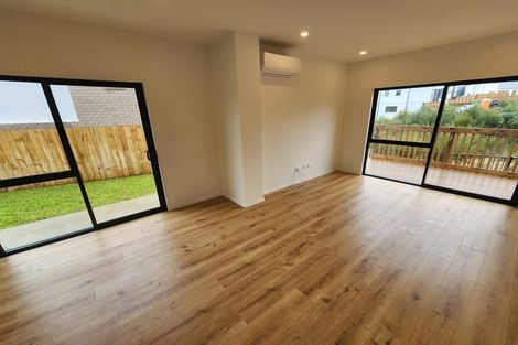 Photo of property in 33b Crestview Rise, Papakura, 2110