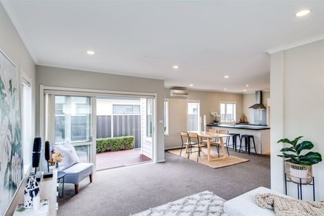 Photo of property in 2 Warwick Crescent, Taradale, Napier, 4112