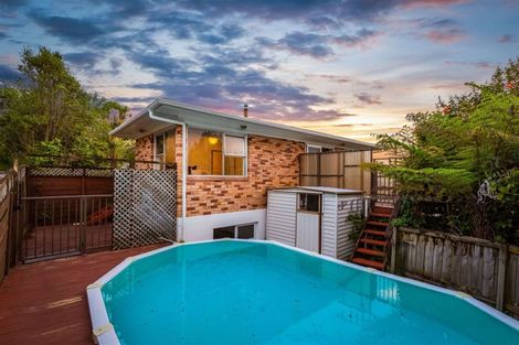 Photo of property in 57 Rehia Road, Massey, Auckland, 0614