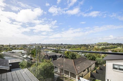 Photo of property in 2/749 Remuera Road, Remuera, Auckland, 1050