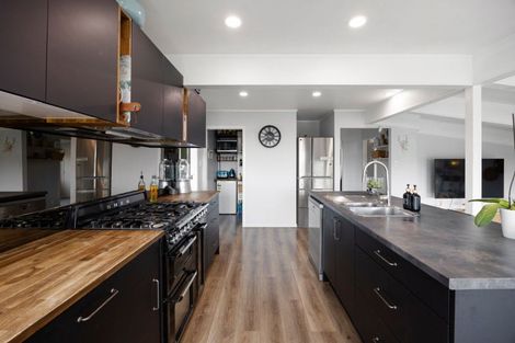 Photo of property in 971 Kihikihi Road, Te Awamutu, 3800