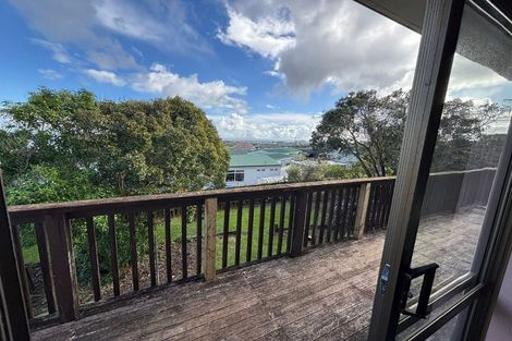 Photo of property in 3 Correa Court, Goodwood Heights, Auckland, 2105