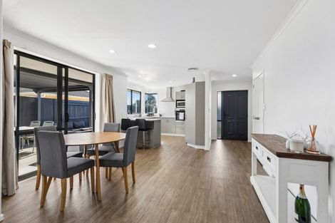 Photo of property in 710 Gloucester Road, Papamoa Beach, Papamoa, 3118