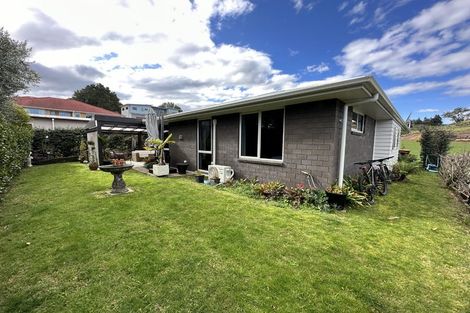 Photo of property in 25 Raptor Way, Welcome Bay, Tauranga, 3175