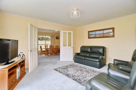 Photo of property in 2/74 Merrin Street, Avonhead, Christchurch, 8042