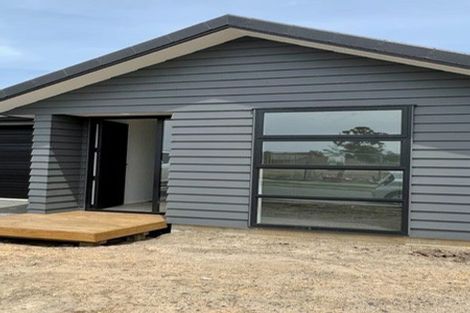 Photo of property in 14 Ash Lane, Omokoroa, 3114